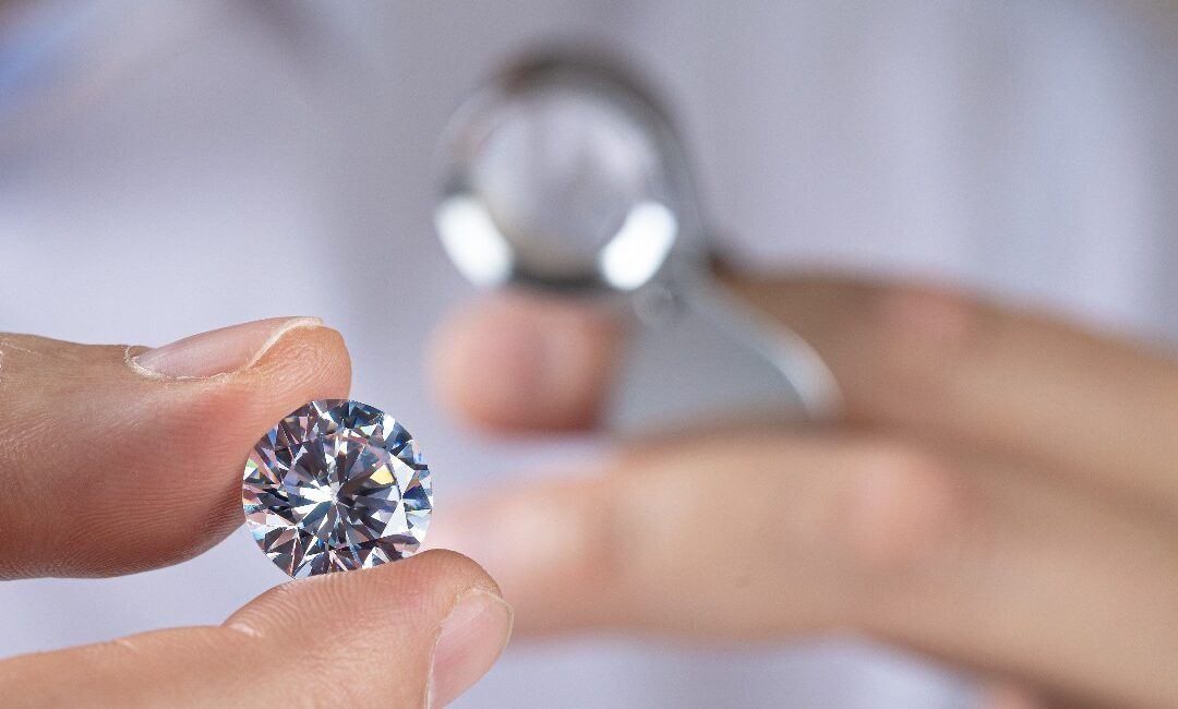 how to tell if diamonds are real